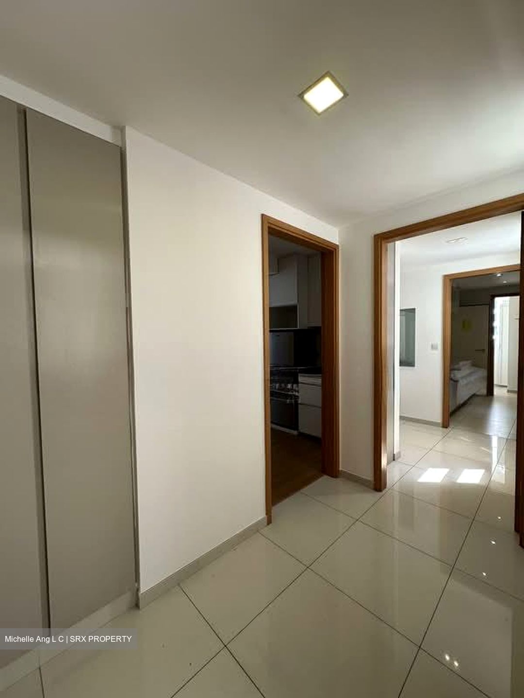 Prive (D19), Condominium #588518361